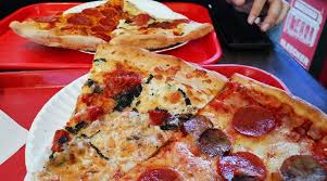 披萨店24小时营业吗(披萨餐馆)